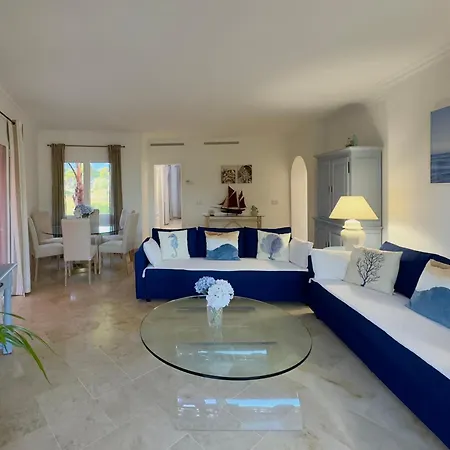 Alicate Apartment